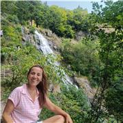 Pedagoga con conocimientos psicológicos, para apoyo relacional, orientación escolar, técnicas de estudio y  necesidades personales